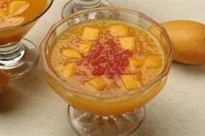 鲜美蜜桃果冻，尽享噜轻食新风潮！