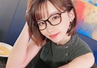 麻豆传媒新年特辑：主演们为你送上祝福与精彩瞬间
